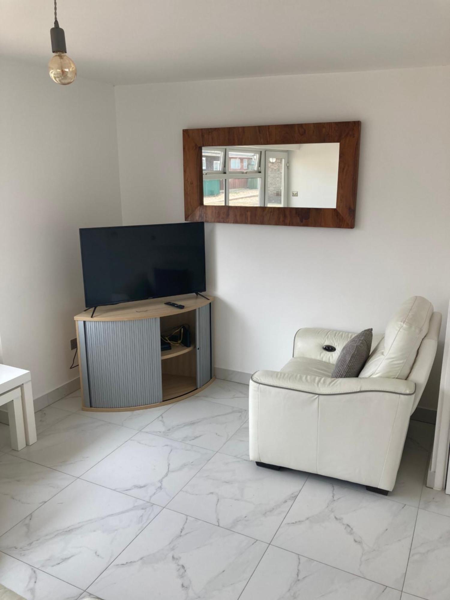 2 Bed Chalet Romney Sands Greatstone Ngoại thất bức ảnh